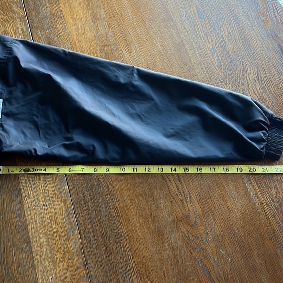 Adidas men’s nylon zip up windbreaker size medium pockets black with gray band - Picture 9 of 16